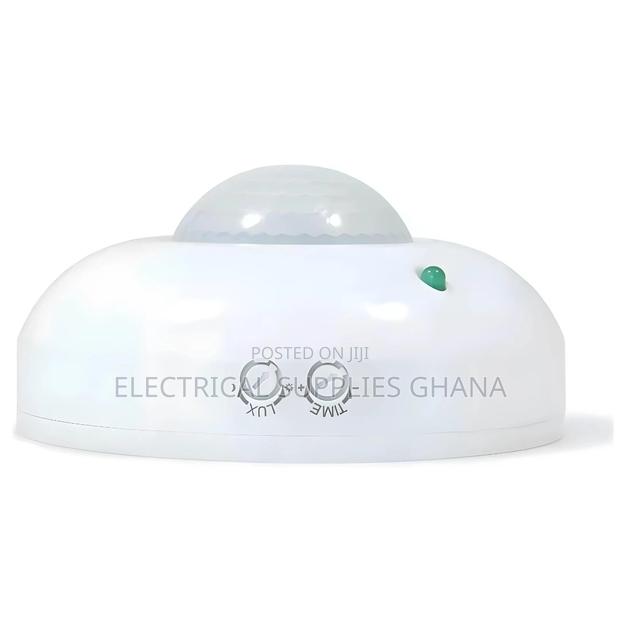 Ceiling Motion Sensor 220vac Surface/Flush Mount · Photo 3