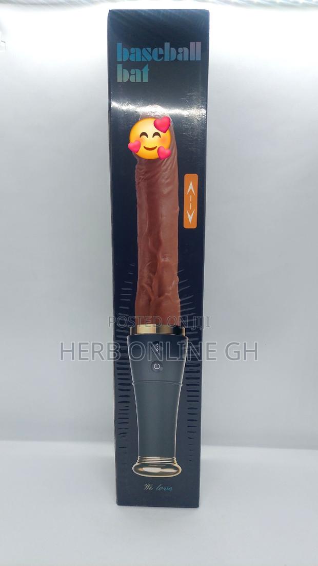 Huge Dildo Max Vibrator · Photo 1