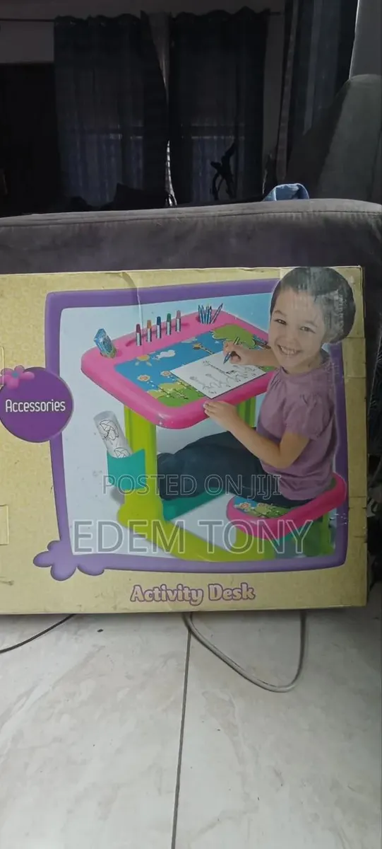 3-in-1 Kids Activity Desk for Learning Drawing · Photo 2