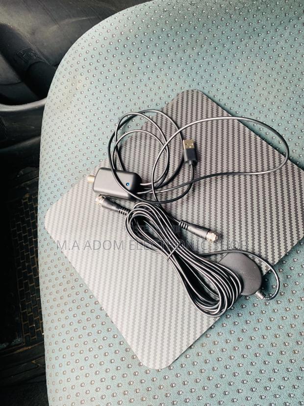 Digital Indoor Flat Black Colour Antenna · Photo 2