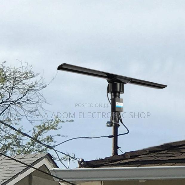 Digital Outdoor Antenna With 5v Booster · Photo 1