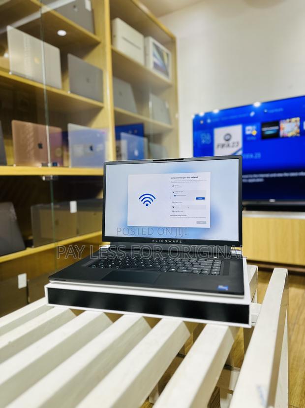 New Laptop Dell Alienware 17 16GB Intel Core I9 SSD 1T · Photo 7
