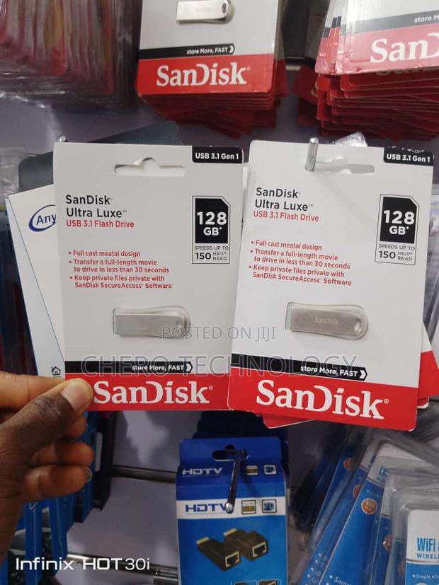 128 Pendrive · Photo 1