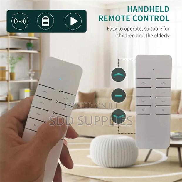 2 Channels Smart Curtains Remote Control · Photo 1