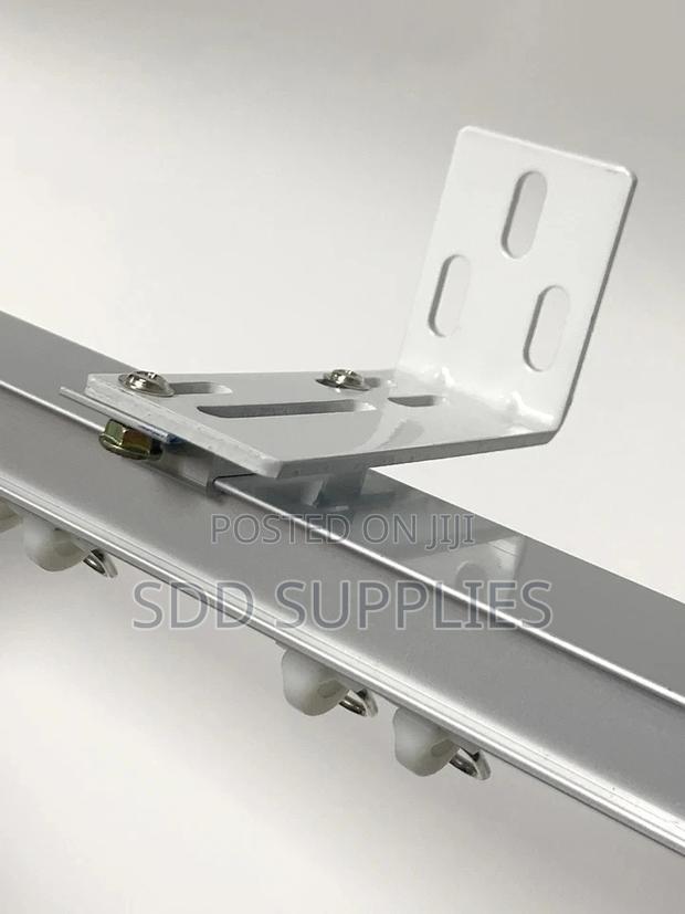 Smart Curtains Wall Mount Holder Bracket · Photo 3