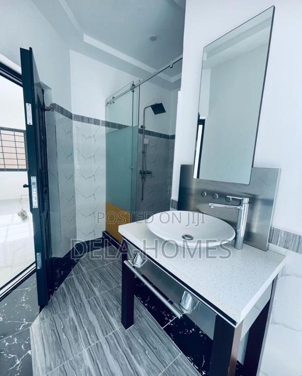 Three Bedroom Duplex for Rent at Ashaley-Botwe. · Photo 8
