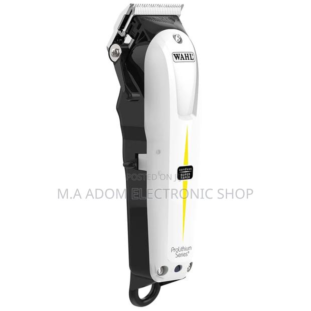 Wahl Super Taper Cordless Clippe for Barbers · Photo 1