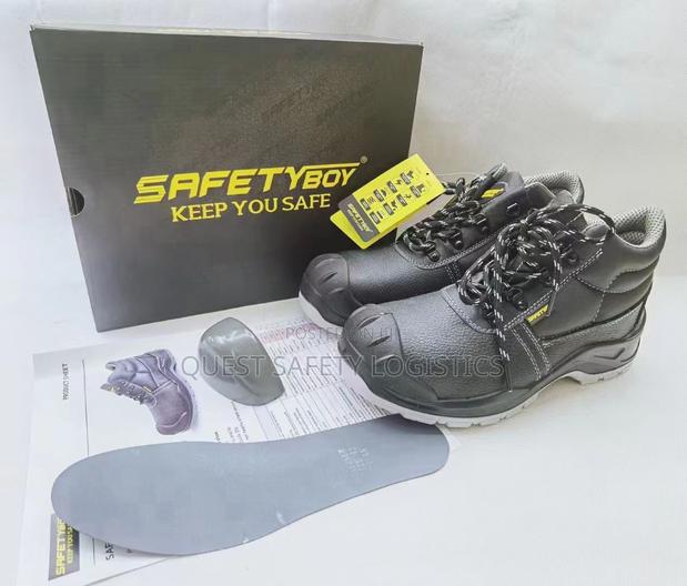 Safety Boot · Photo 2