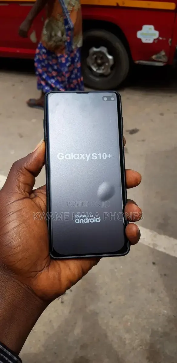 New Samsung Galaxy S10 Plus 128 GB Black · Photo 1