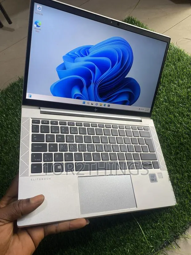 Laptop HP EliteBook 830 G7 8GB Intel Core i5 SSD 256GB · Photo 1