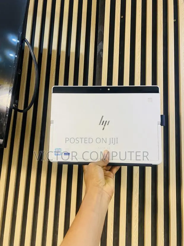 Laptop HP Elite X2 1012 G2 16GB Intel Core i5 SSD 256GB · Photo 1