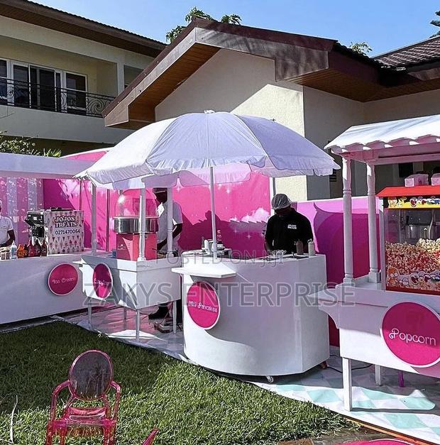 Plain White Parasol Umbrellas · Photo 2