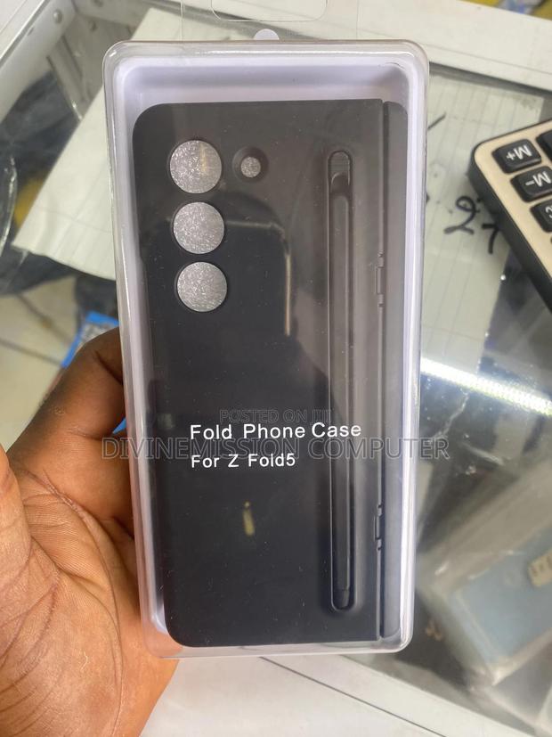 Samsung Z Fold 5 Case With Pen and Screen Protector · Photo 1