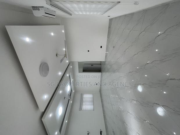 3bdrm House in Spintex for rent · Photo 5