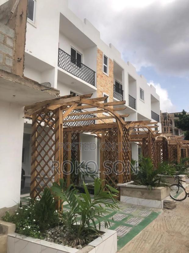 2bdrm Apartment in Dr Roko, Tesano for rent · Photo 1