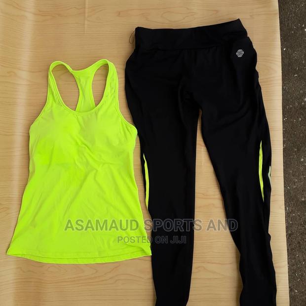 Set Of Ladies Gym Waer At Cool Price · Photo 1