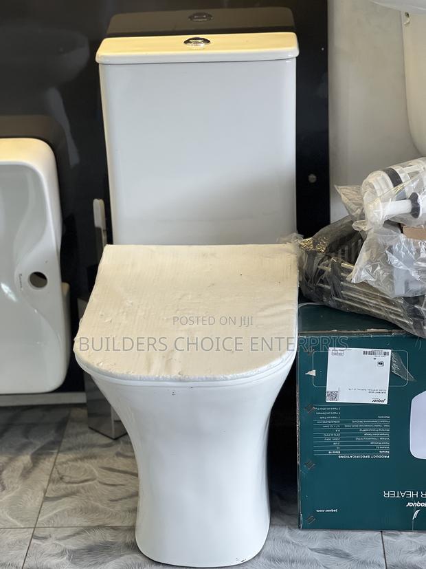 Pro Close Couple Water Closet (Dual Flush) · Photo 1