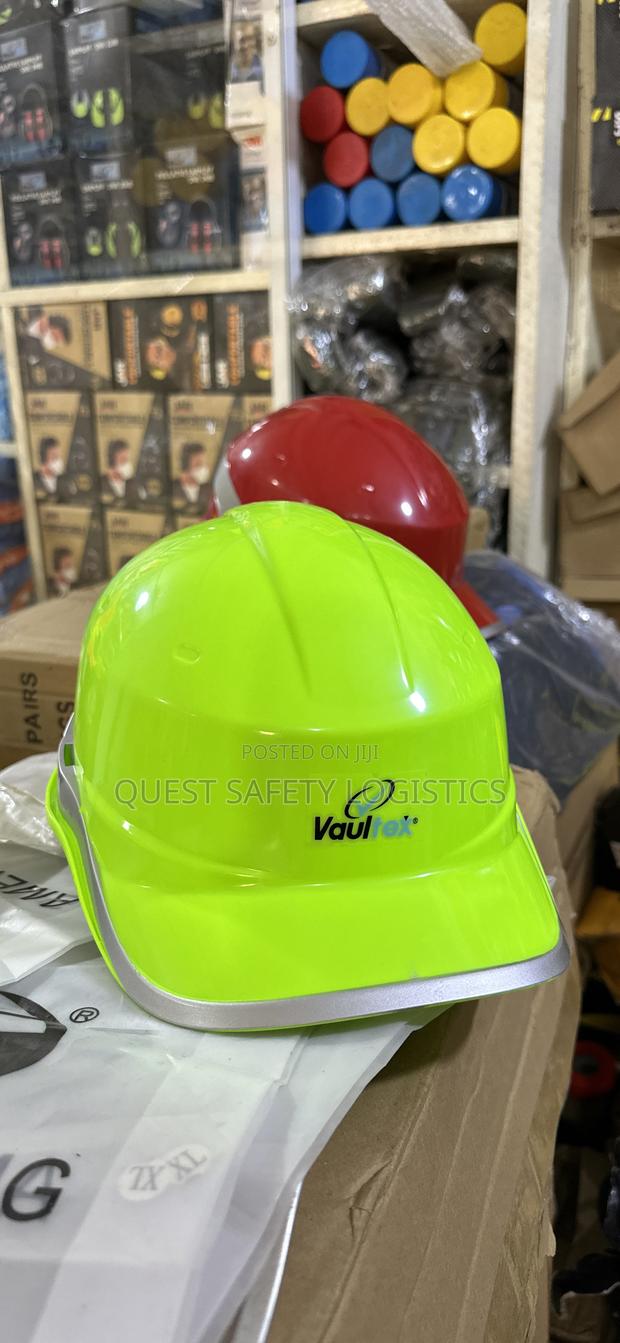 Reflective Helmet · Photo 2
