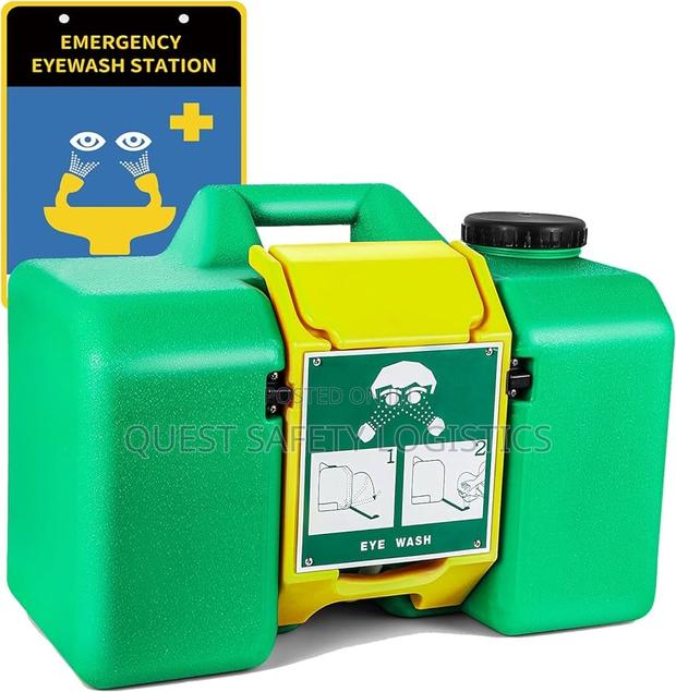Eye Wash Station · Photo 1