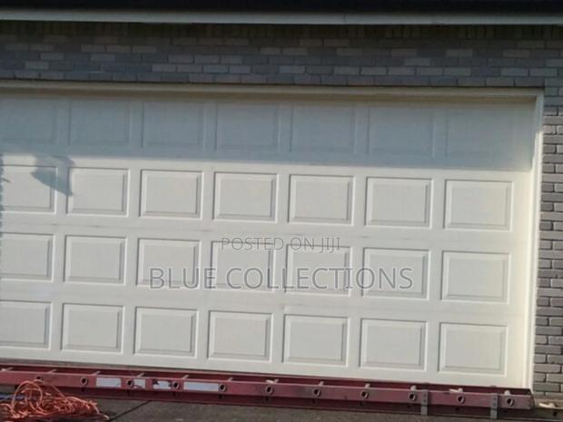 Automated Garage Door · Photo 1