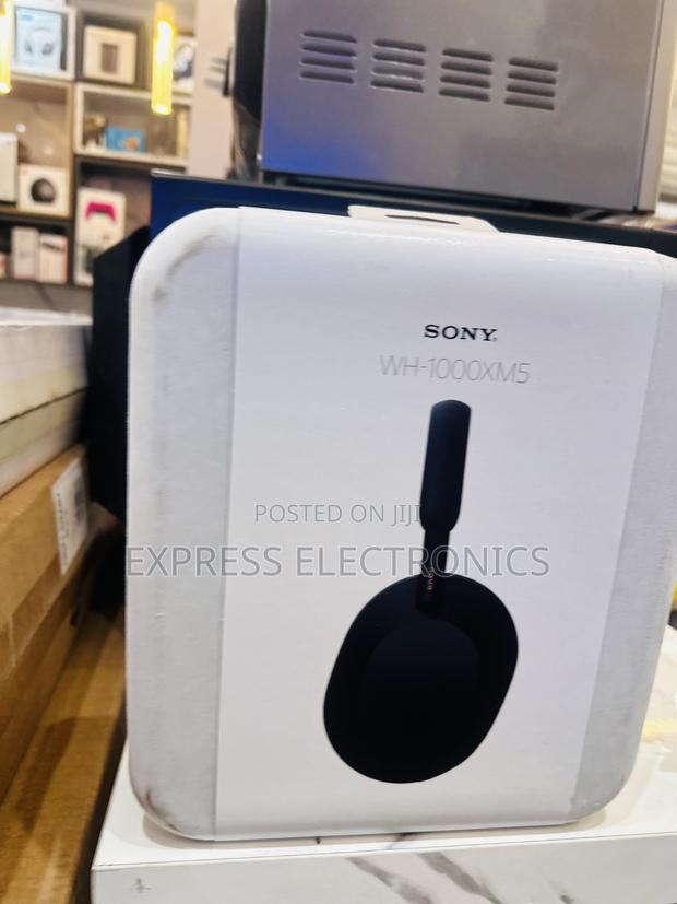 Text for Your Sony Wh-1000xm5— · Photo 1