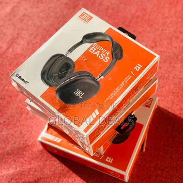 JBL Headsets · Photo 1
