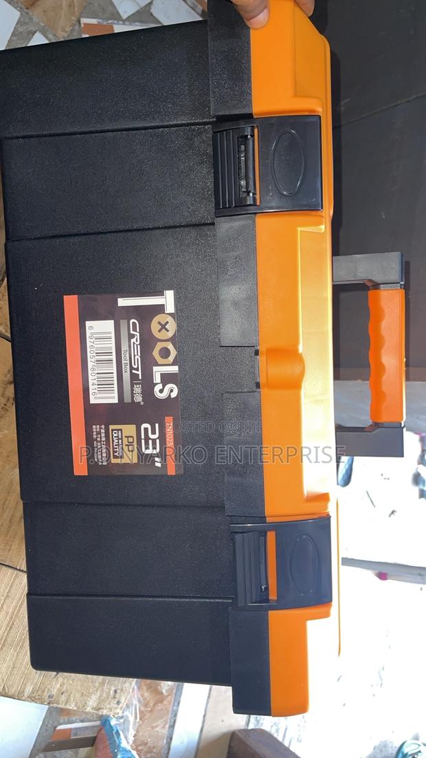 23” Plastic Tools Box · Photo 2