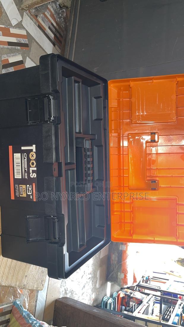 23” Plastic Tools Box · Photo 4