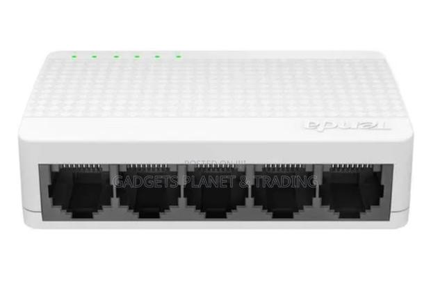 Tenda 5-Port Mini 10/100mbps Fast Ethernet Switch - S105 · Photo 2