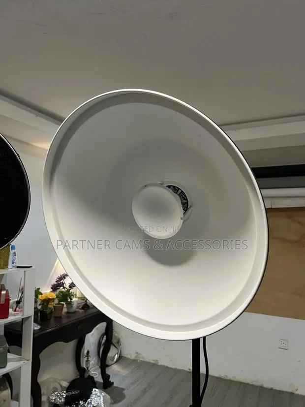 Beauty Dish + Six Colors Diffusers · Photo 1