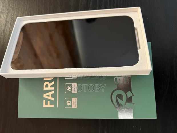 iPhone 12 Pro Max Replacement Screen · Photo 2