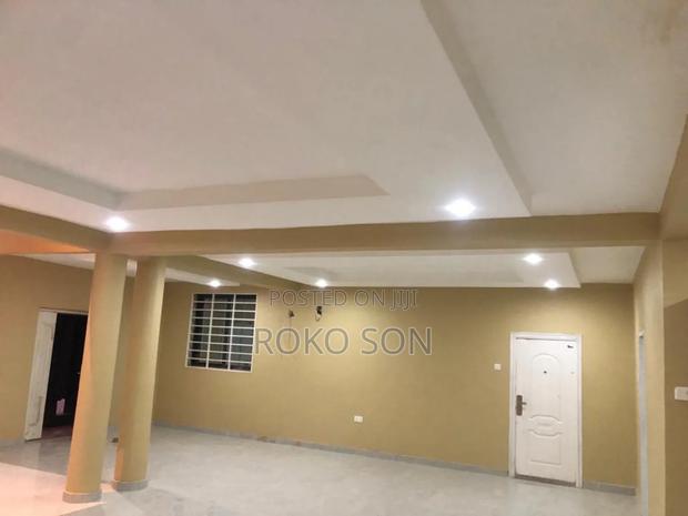 4bdrm Duplex in Dr Roko, Accra Metropolitan for sale · Photo 8
