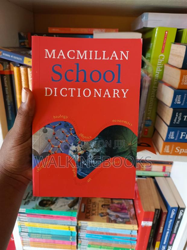 Macmillan School Dictionary · Photo 1