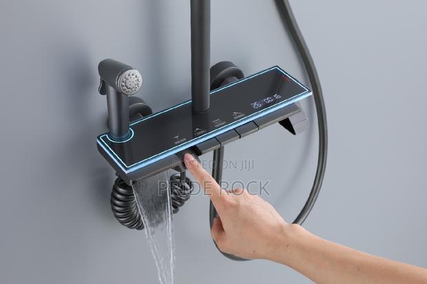 Quality Big Shower Pole, Rain Showeled Light With Thermostat · Photo 1