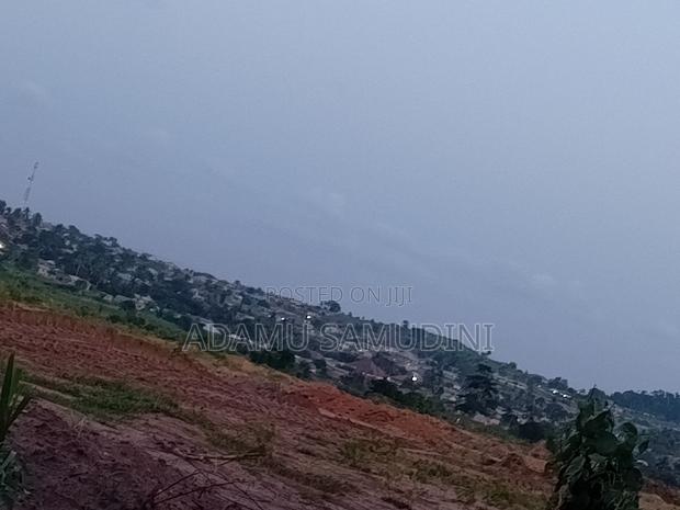 Agbazo Land by the Road (Ashalaja) · Photo 2