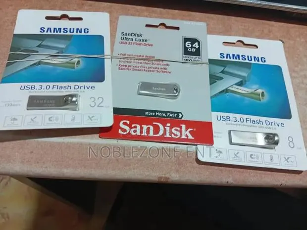 Original Pendrive · Photo 1