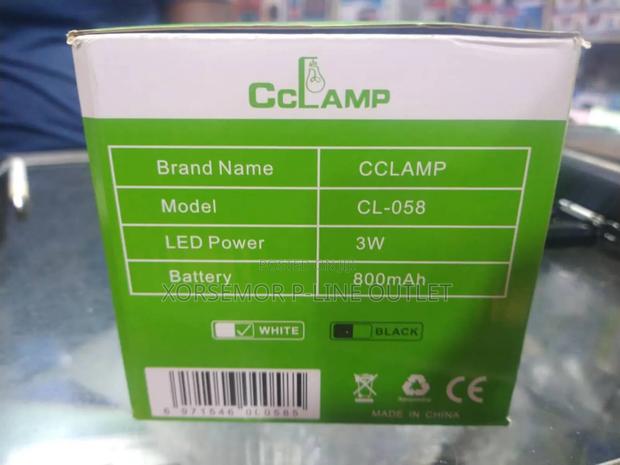 Cclamp Solar and Electric Flashlight · Photo 4