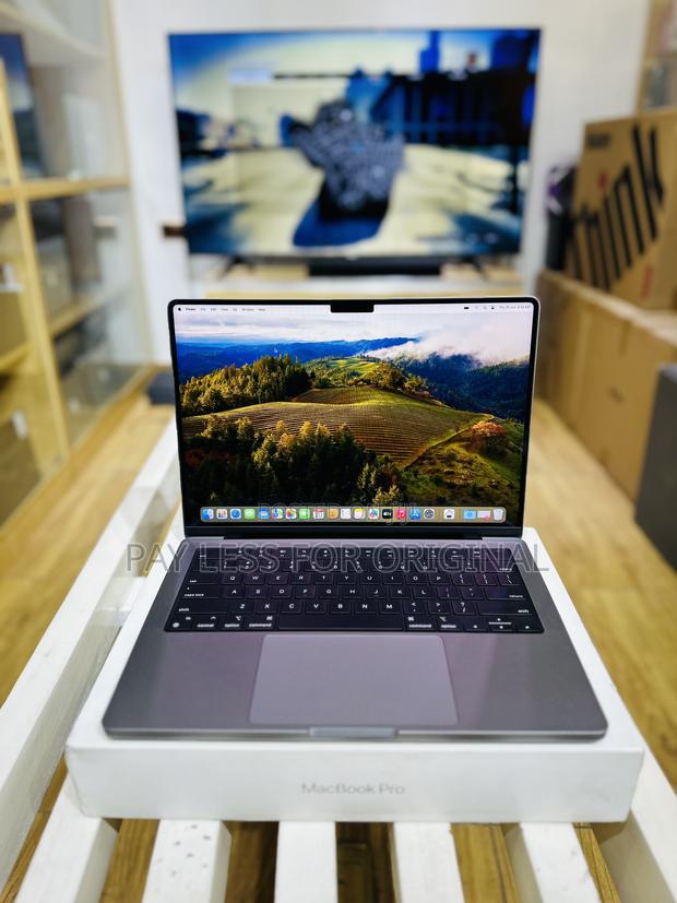 New Laptop Apple MacBook Pro 2023 M3 14-inch 8GB Apple M3 SSD 512GB · Photo 2