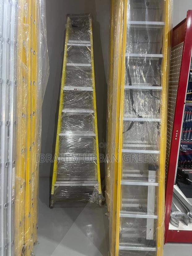 Fiberglass 8 Step Ladder · Photo 1