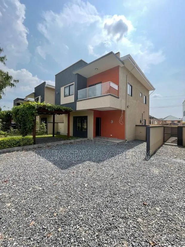 4bdrm House in Adenta for sale · Photo 1