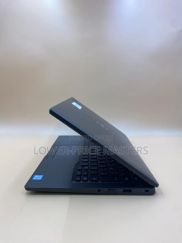 New Laptop Dell Latitude 7400 8GB Intel Core I5 SSD 256GB · Photo 6