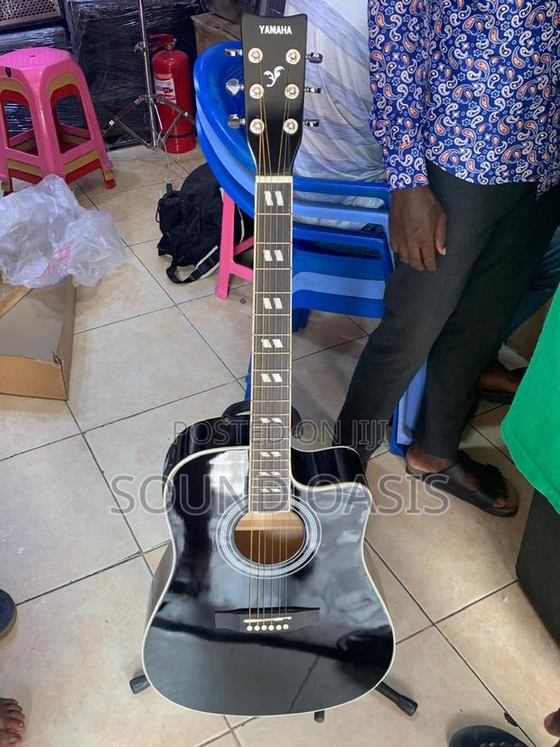 Yamaha Semi-Acoustic Guitar (Black) · Photo 1