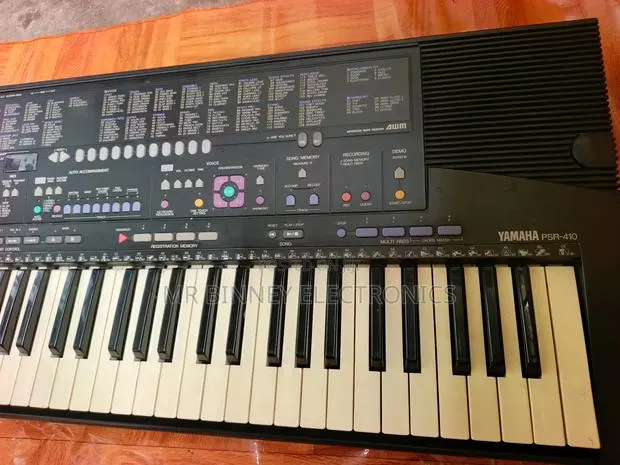 Yamaha Psr410 · Photo 1