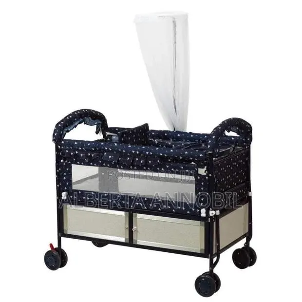 Metal Cot With Seat · Photo 1