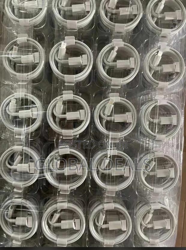 Type C iPhone Cable · Photo 1