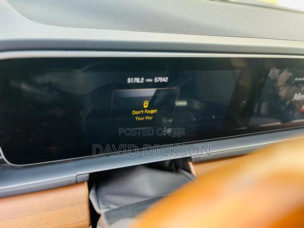 Mercedes-Benz GLE-Class GLE 350 2020 White · Photo 3