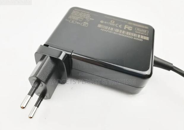 90w Universal Charger for Laptop/Notebook With 15 Connector · Photo 3