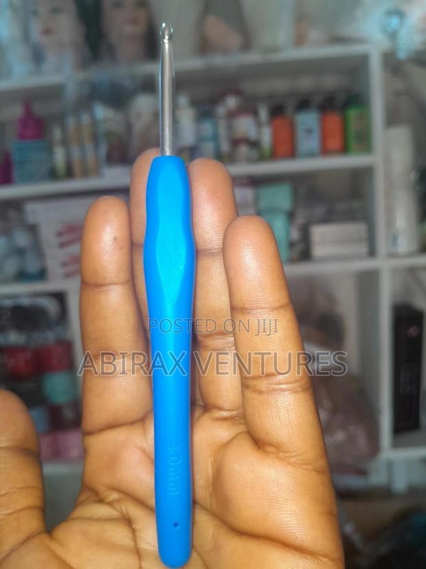 4.00mm Crochet Hook · Photo 1
