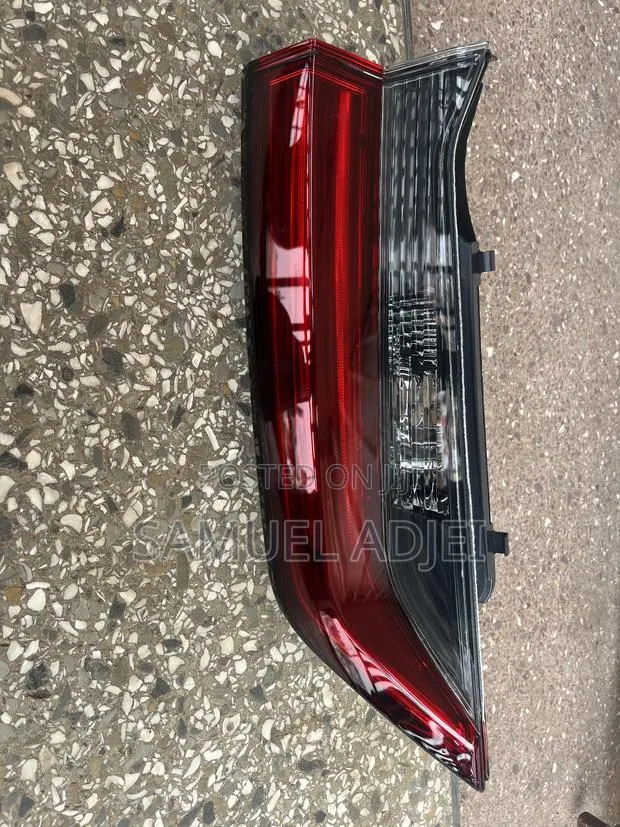 Honda CRV 2020 to 2022 Boot Light. · Photo 8