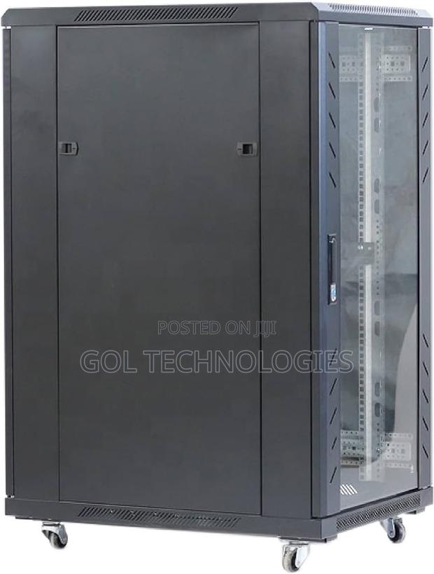 18u Cabinet 600x600x1000mm 18u Rack (Standing Rack/Cabinet) · Photo 1